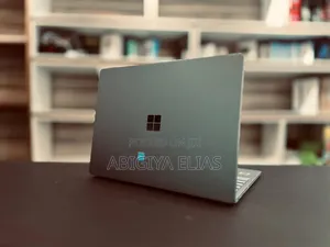 Laptop Microsoft Surface 8GB Intel Core i5 SSD 256GB