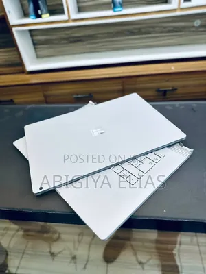 Laptop Microsoft Surface 8GB Intel Core i5 SSD 256GB