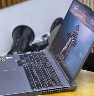 New Laptop Lenovo 16GB AMD Ryzen 7 SSD 1T