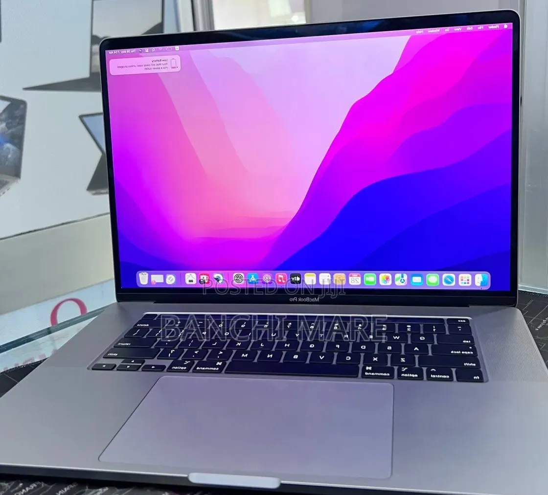 New Laptop Apple MacBook Pro 2019 32GB Intel Core i9 SSD 512GB