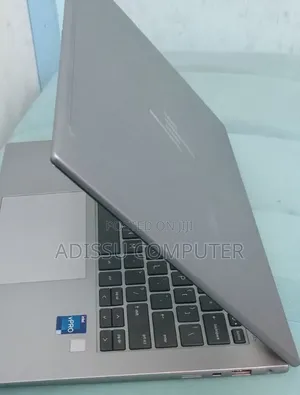 New Laptop HP EliteBook 840 G9 16GB Intel Core i7 SSD 512GB