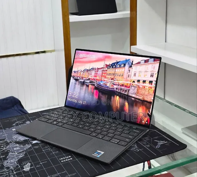 New Laptop Dell XPS 13 16GB Intel Core i7 SSD 512GB