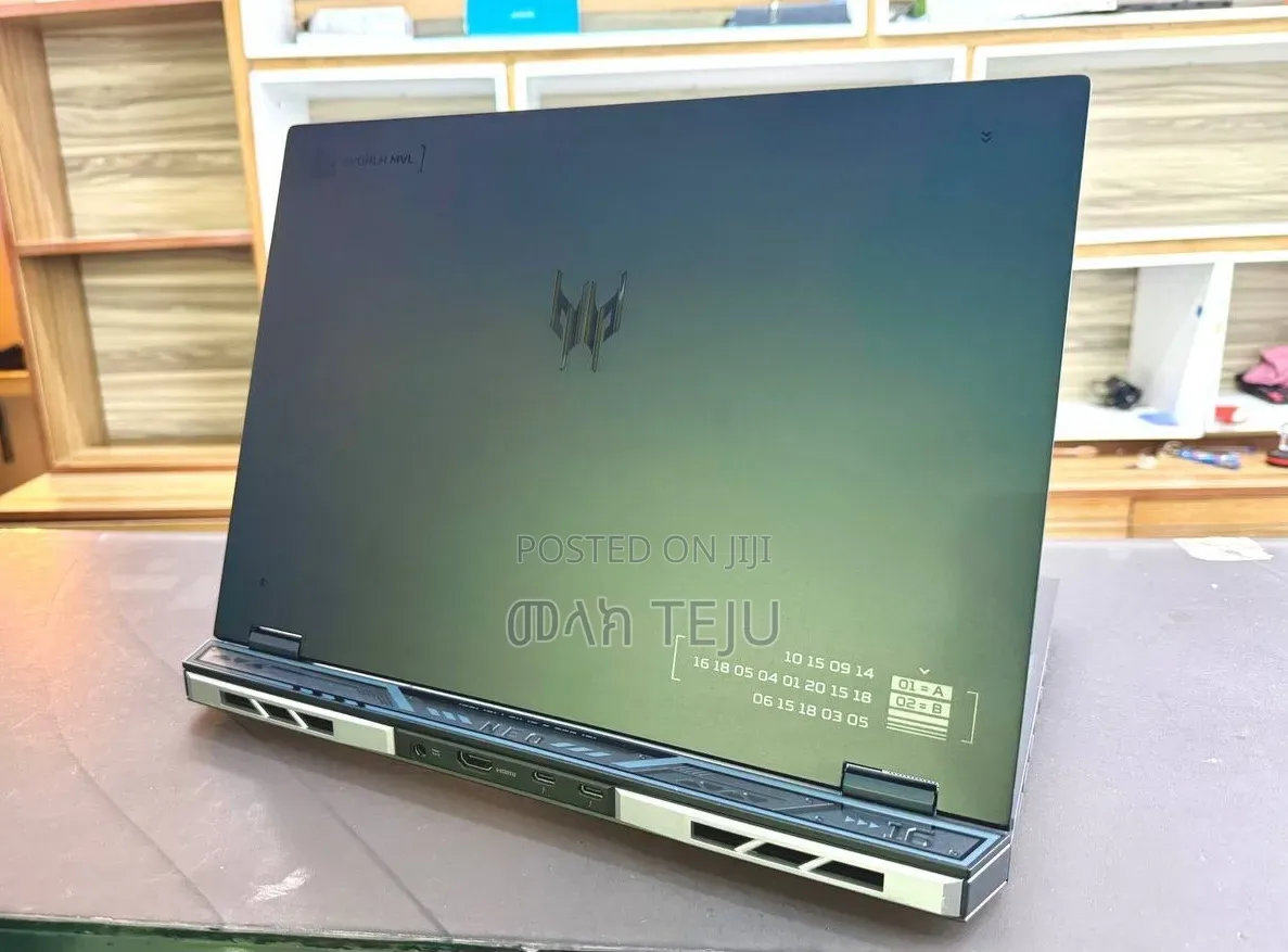New Laptop Acer Predator Helios 16 16GB Intel Core i7 SSD 1T