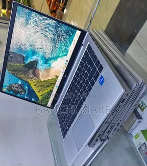 New Laptop HP EliteBook 830 G8 16GB Intel Core i5 SSD 512GB
