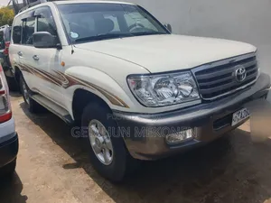 Toyota Land Cruiser 2008 White