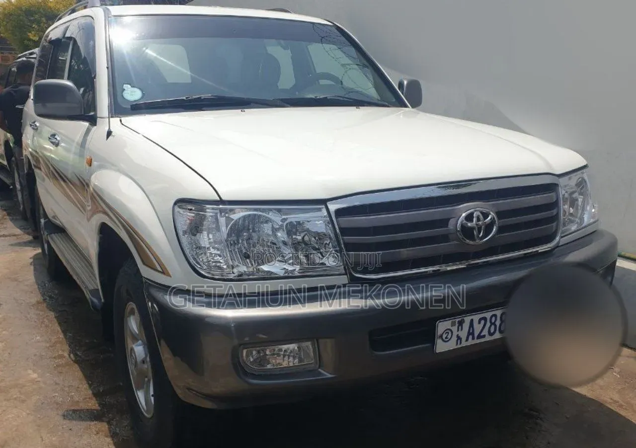 Toyota Land Cruiser 2008 White