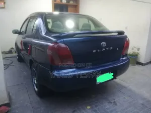 Toyota Platz 2000 Blue