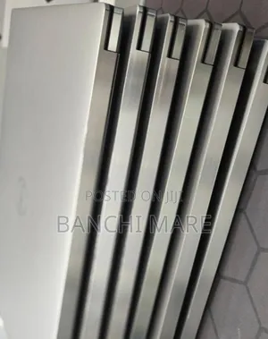 New Laptop Dell Precision 15 3520 16GB Intel Core i7 SSD 512GB
