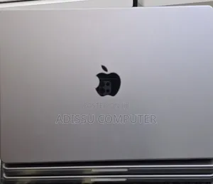 New Laptop Apple MacBook Pro 2019 32GB Apple M1 Pro SSD 512GB