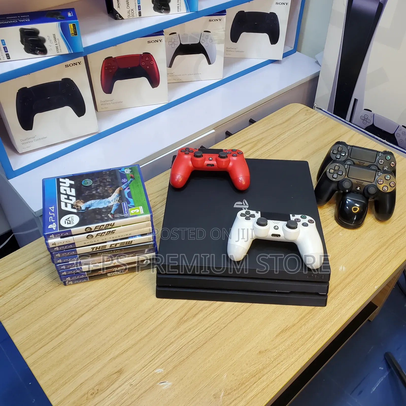 Ps4 Pro Dubai Used Jailbreak Original 2 Joystick