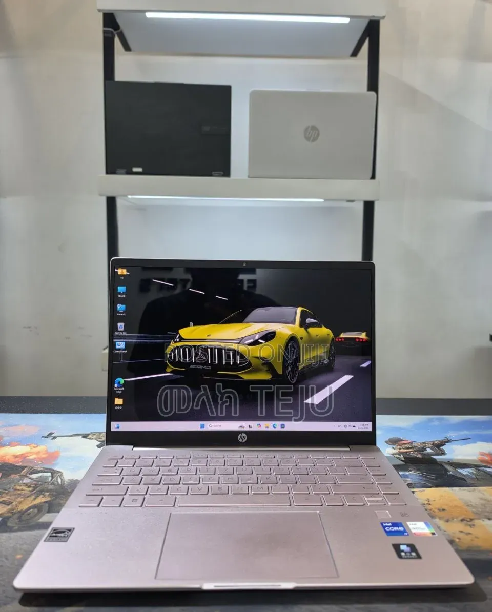 New Laptop Lenovo Yoga 330 16GB Intel Core Ultra 5 SSD 512GB