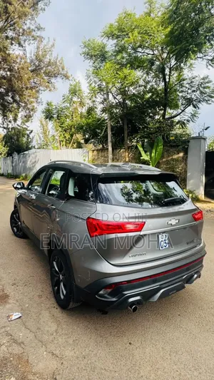 Chevrolet Captiva 2022 Silver