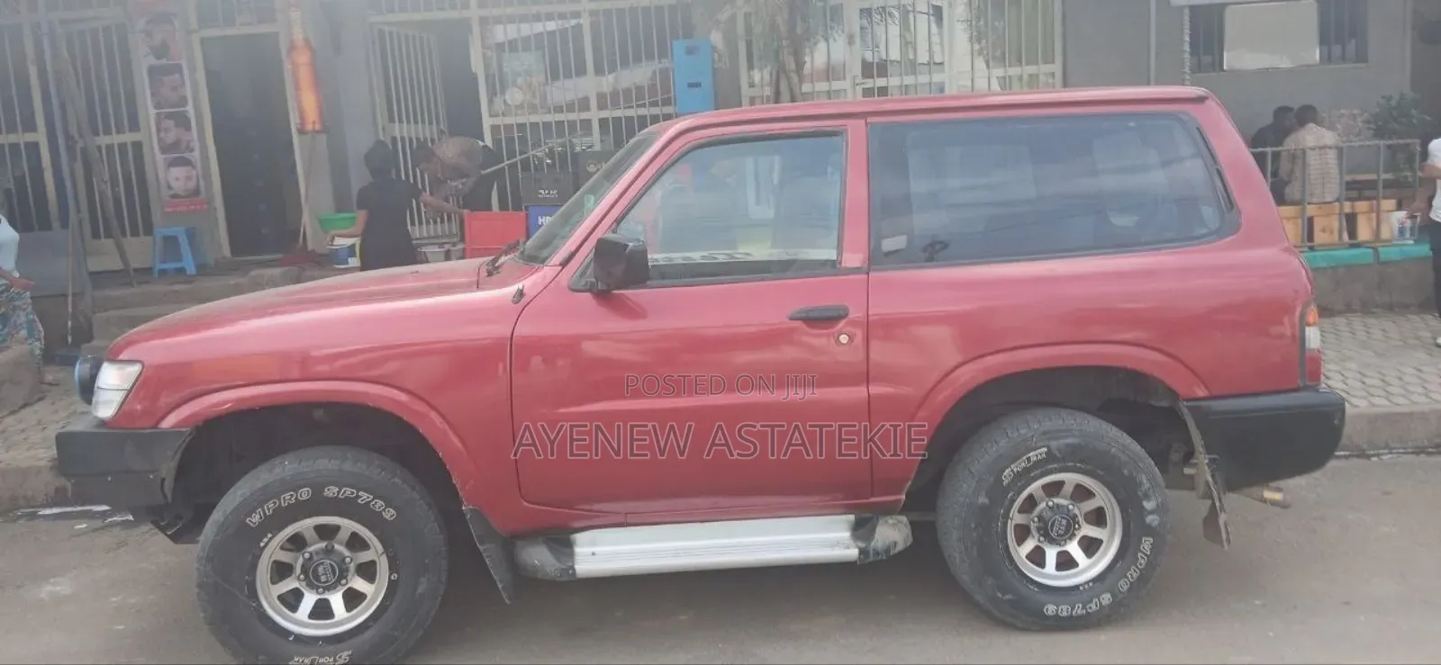 Nissan Patrol 2001 Red