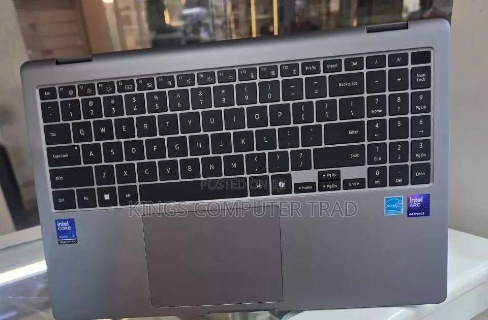New Laptop Samsung NP-X360 16GB Intel Core Ultra 7 SSD 512GB