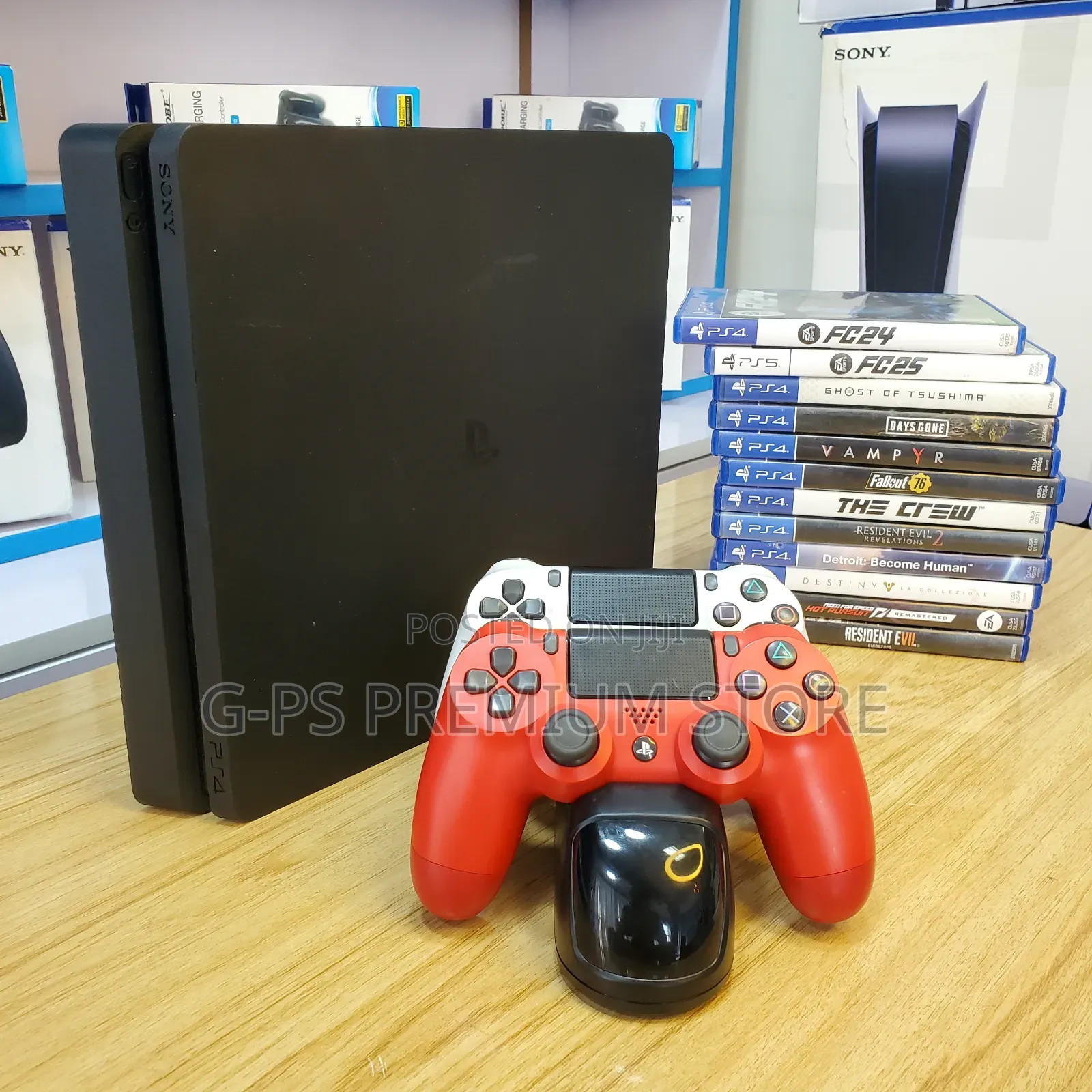 PlayStation 4 Slim 2 Joystick and 5 Games 