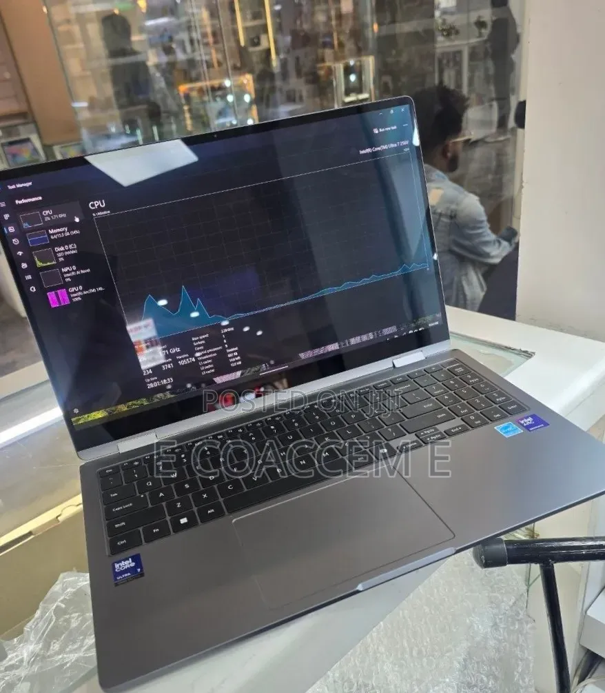 New Laptop Samsung 16GB Intel Core Ultra 7 SSD 512GB
