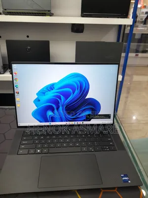 New Laptop Dell Precision 5570 16GB Intel Core i9 SSD 512GB