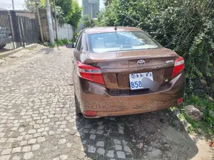 Toyota Yaris 2014