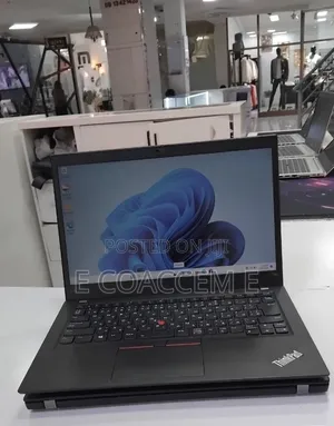 New Laptop Lenovo 16GB AMD Ryzen 5 SSD 512GB