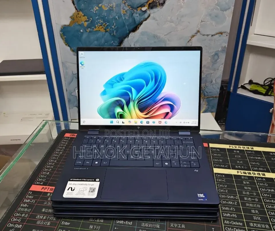 New Laptop HP OmniBook Ultra Flip 14" 16GB Intel Core Ultra 7 SSD 1T
