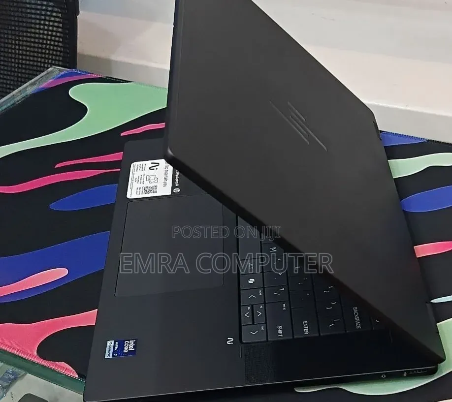 New Laptop HP 16GB Intel Core Ultra 7 SSD 512GB