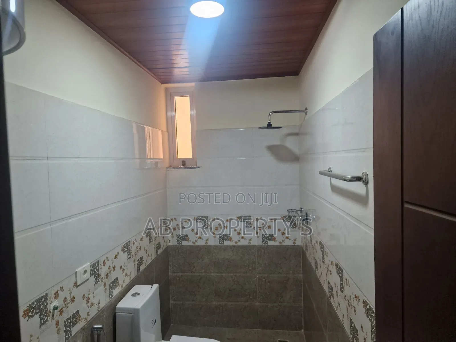 Furnished 3bdrm Apartment in መድሀንያለም, Gullele for sale