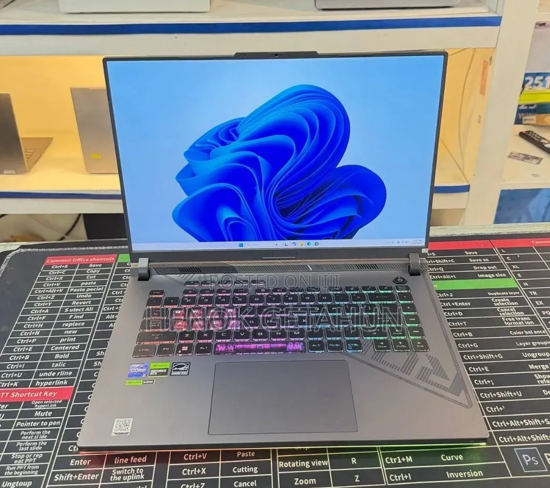 New Laptop Asus ROG Strix G16 G614 16GB Intel Core i9 SSD 1T