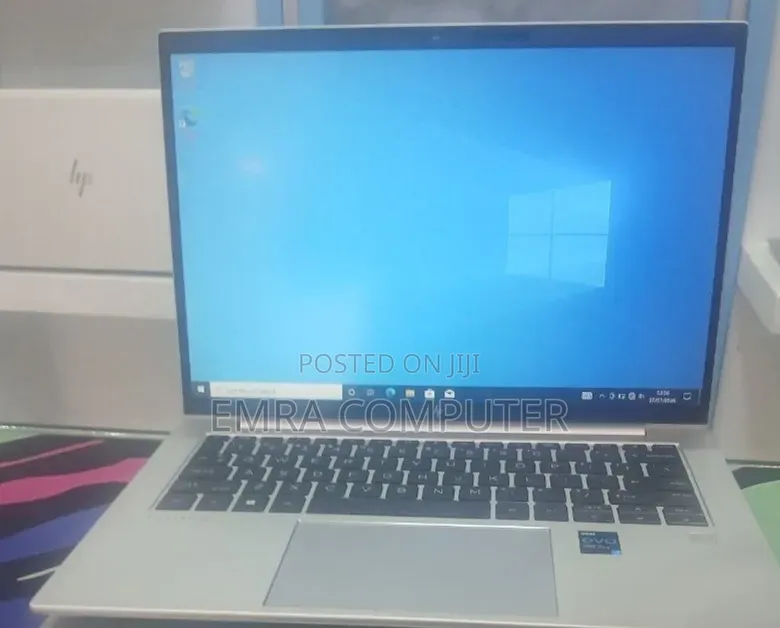 New Laptop HP EliteBook 840 10 16GB Intel Core i7 SSD 512GB