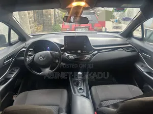 Toyota C-HR 2021 Silver