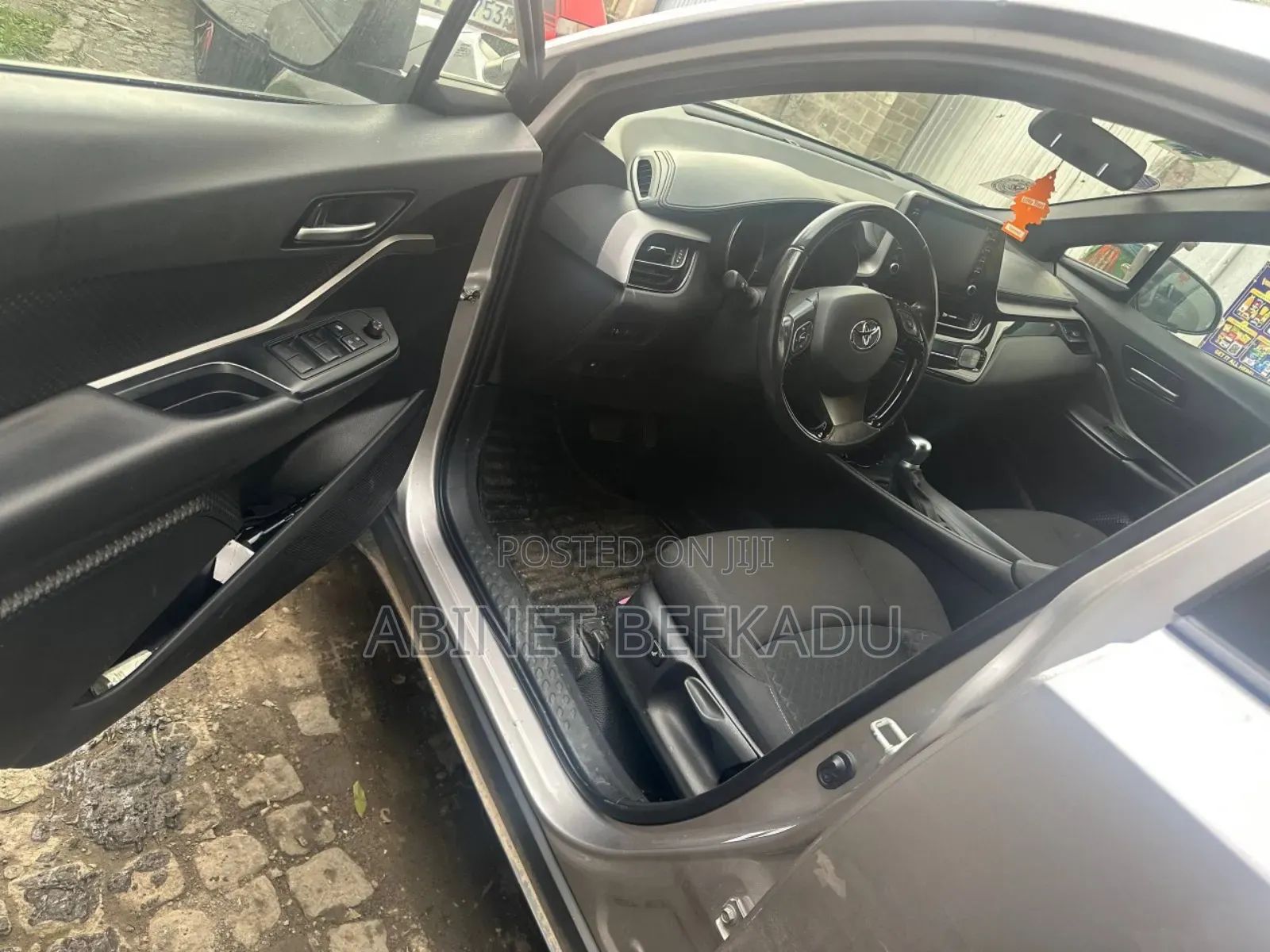 Toyota C-HR 2021 Silver