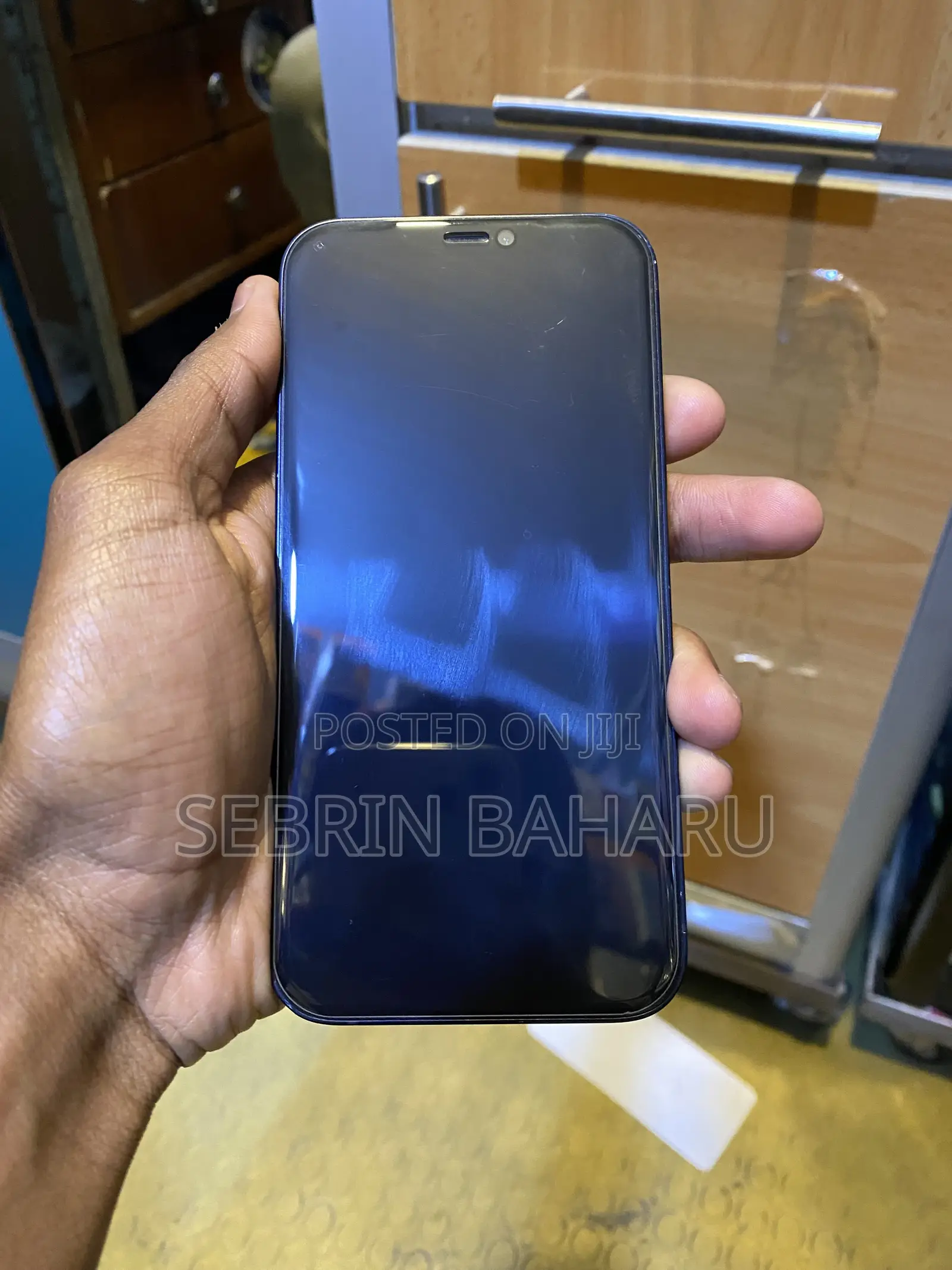 Apple iPhone 12 64 GB Black