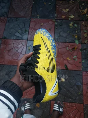 Football Shoes,ታኬታ