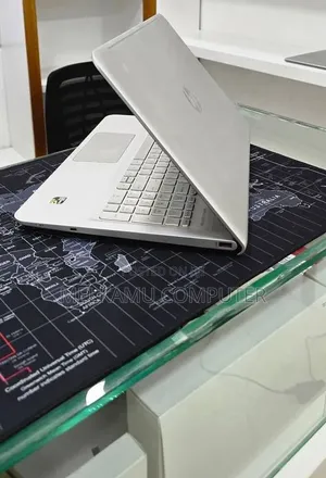 New Laptop HP Envy 15 4GB Intel Core i5 HDD 128GB