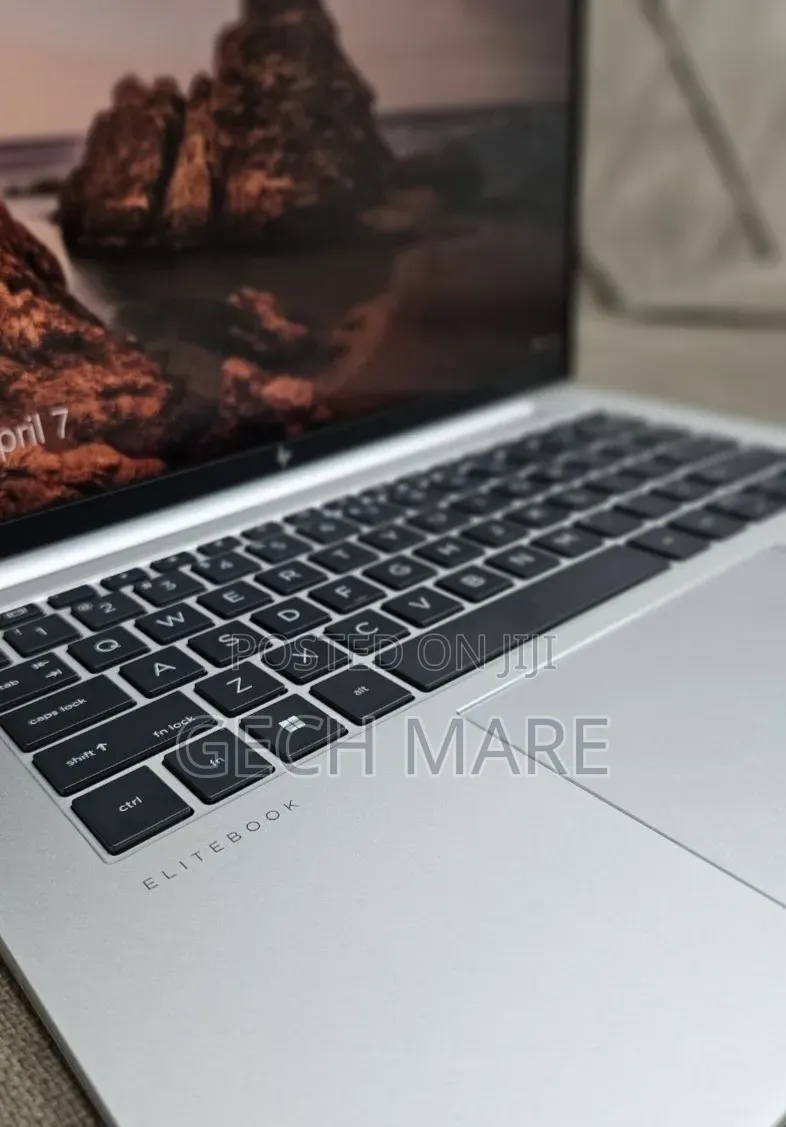 New Laptop HP EliteBook 840 10 16GB Intel Core i7 SSD 512GB