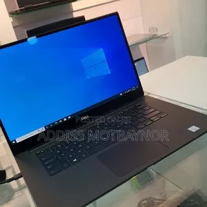 New Laptop Dell XPS 15 16GB Intel Core i9 SSD 512GB