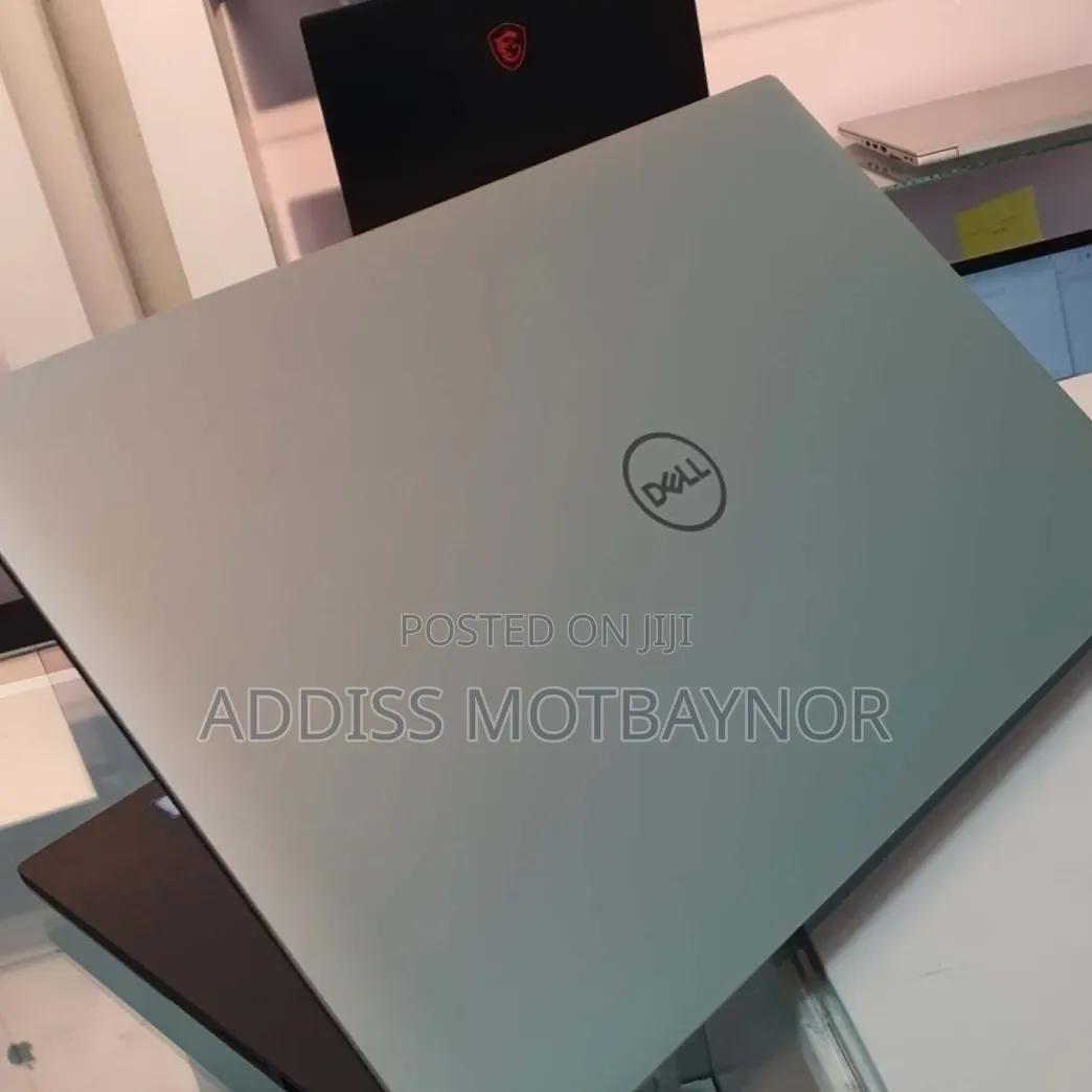 New Laptop Dell XPS 15 16GB Intel Core i9 SSD 512GB