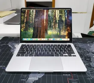 New Laptop Apple MacBook 8GB Apple M2 SSD 256GB