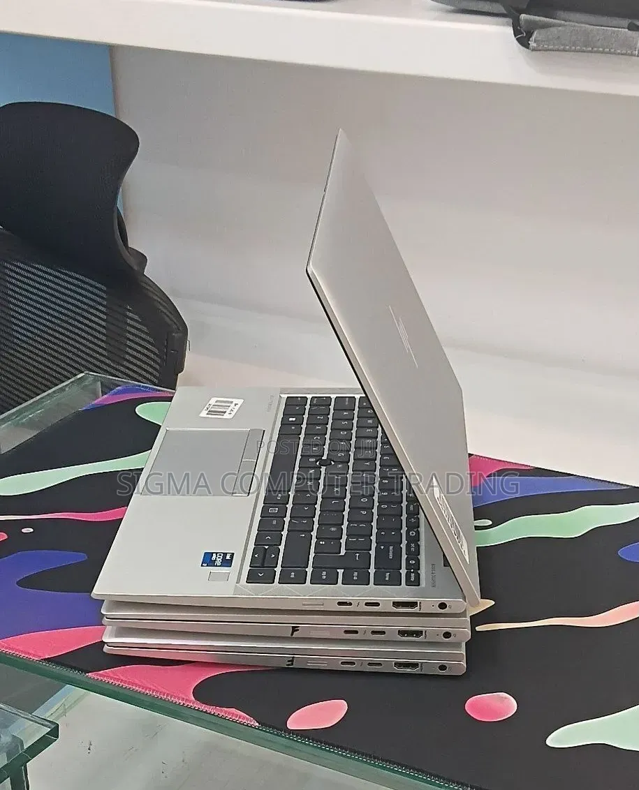 New Laptop HP EliteBook 840 G8 16GB Intel Core i7 SSD 512GB