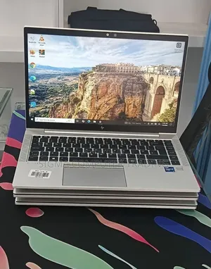 New Laptop HP EliteBook 840 G8 16GB Intel Core i7 SSD 512GB