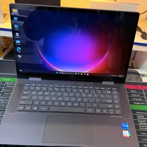 New Laptop HP Spectra 13 16GB Intel Core i5 SSD 512GB