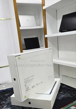 New Laptop Apple MacBook Air 2026 M5 16GB Apple M5 SSD 512GB