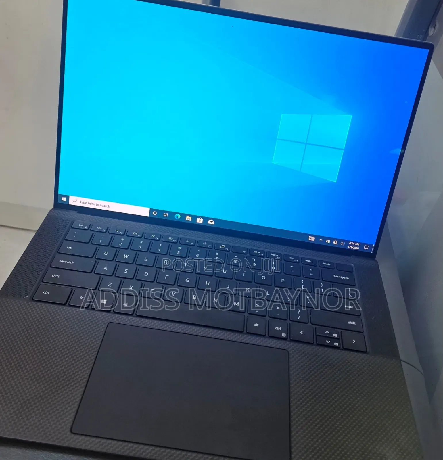 New Laptop Dell XPS 15 16GB Intel Core i7 SSD 512GB