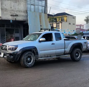 Toyota Tacoma 2009 Silver