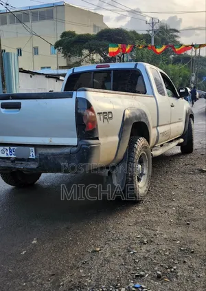 Toyota Tacoma 2009 Silver