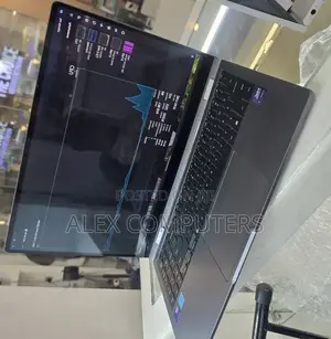New Laptop Samsung NP-X360 16GB Intel Core Ultra 7 SSD 512GB