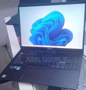 New Laptop Asus VivoBook 15 X505BA 16GB Intel Core i7 SSD 512GB