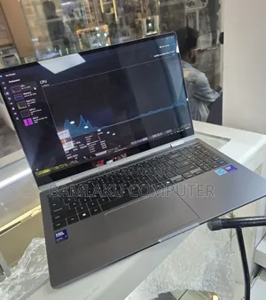 New Laptop Samsung Galaxy Book4 16GB Intel Core Ultra 7 SSD 512GB