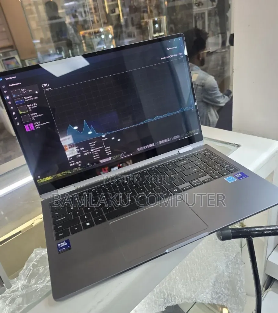 New Laptop Samsung Galaxy Book4 16GB Intel Core Ultra 7 SSD 512GB