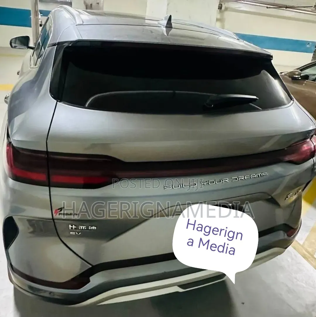 BYD Song Plus 2024 Silver