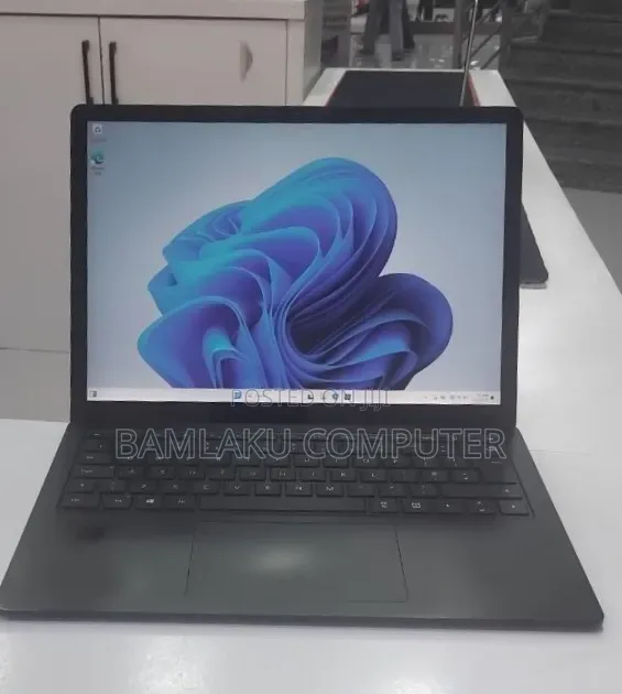 New Laptop Microsoft Surface Laptop 4 16GB Intel Core i7 SSD 512GB